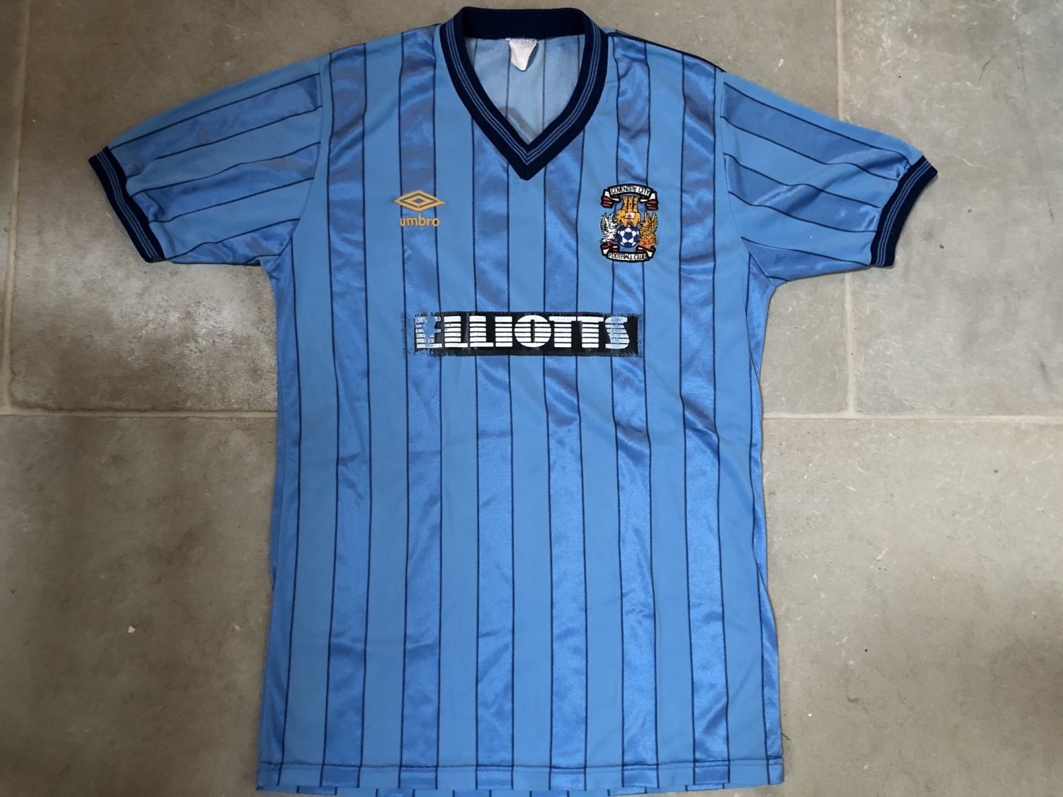 www.footballkitarchive.com